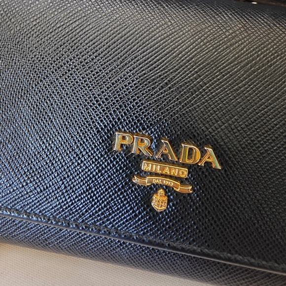 Prada Saffiano Wallet Black and Pink - Picture 4 of 16